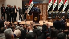 وزارات جديدة على طاولة حكومة الزيدي.. توسع حكومي وسط أزمة مالية وتسع حقائب شاغرة