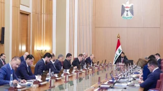 قرارات حكومية جديدة لتعزيز النزاهة وأتمتة المؤسسات وضبط الصلاحيات