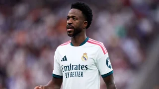 لن يلحق الكلاسيكو.. تحديد عقوبة فينيسيوس ومدة غيابه عن ريال مدريد